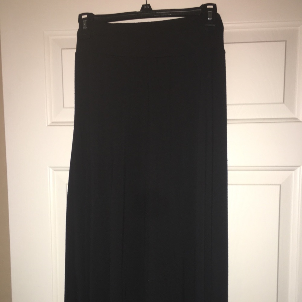 Black skirt xs